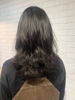 ピリオド(period.)&nbsp;動きたっぷりのふんわりパーマ♪