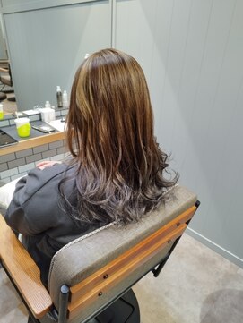 ネウィサリュー 立川(newi saLyu) くすみピンク/ピンクグラデーション/ニュアンスカラー/韓国風