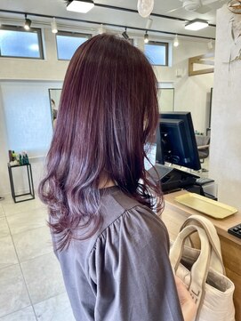 イーズヒュウ(ease HUE.) ミディアム〔上尾/北上尾/桶川〕