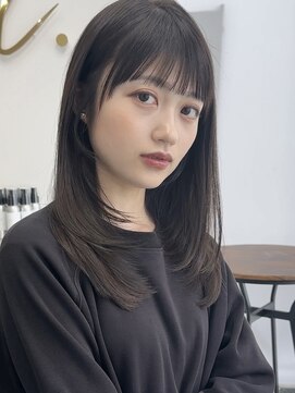 ビュー フクオカ(VIEW FUKUOKA) 小顔レイヤーカット×ナチュラルグレージュ30代40代50代