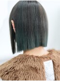 切りっぱなしグリーンボブ