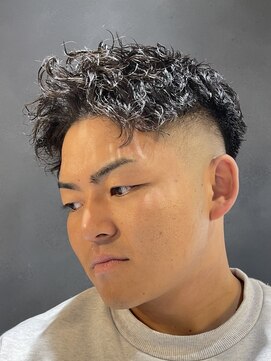 エイトメン 博多店(EIGHT MEN) フェードパーマ