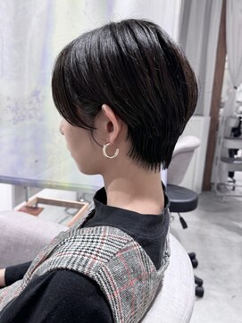 インスヘアー 梅田(INCE HAIR) 大人可愛い20代30代小顔くびレイヤー愛され耳かけショートボブ