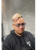 ブリーチピンクカラースキンフェード