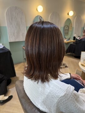 アンフィ 矢向(Anphi) 4-7 外はねボブ