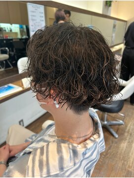 カットインファーチェ CUT IN face MENS スパイラルパーマ