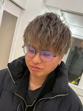 一鳳庵　【イオアン】 波巻きスパイラルパーマ　メンズカット　ハイライト