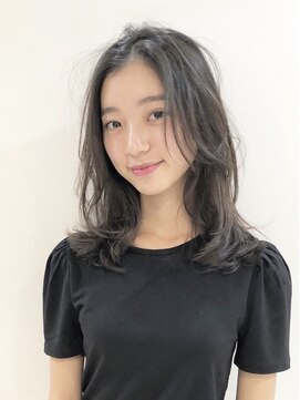 コクーン(Cocoon) #フェザーロング#クラシカル#センターパート