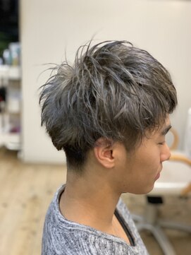 ヘアースペース アモール(Hair Space Amor) シルバーマッシュショート