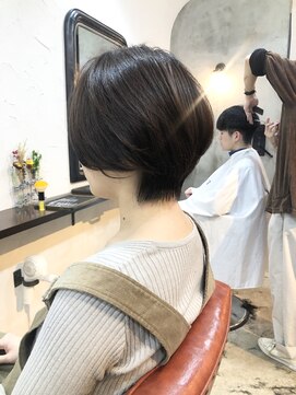 エトネ ヘアーサロン 仙台駅前(eTONe hair salon) 30代、40代、50代丸みショート　大人ボブ