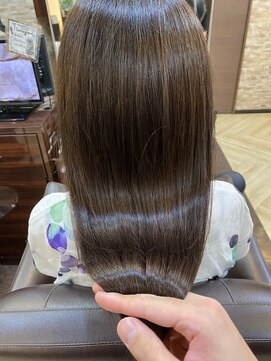 キャラ 池袋本店(CHARA) 乾燥の時期も話題の髪質改善トリートメントでうる艶髪♪【貴也】