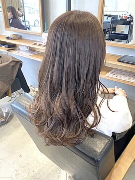 ソッカ(socca) 王道愛されセミロング