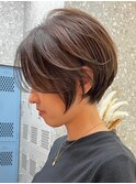 ショートカット前下がりボブショートボブグレージュカラー30代