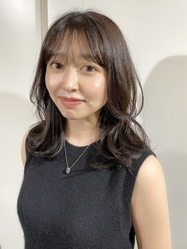 アトリエサニーデイ(atelier SUNNY DAY) ミディアムレイヤーカット/グレージュ/前髪カット/顔まわり