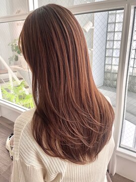 ミリア(MILIA) 20代30代40代大人女子レイヤーカット