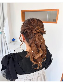 レイル(reir) ポニーテールアレンジ