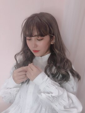 カルフール ロハス 草加東口店(Carrefour LOHAS) 重めバング・ナチュラルブラウン・落ち着きカラー・ツヤ感