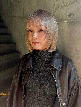 ダブミックス(DaB MIX) ホワイトベージュ/ボブ/レイヤー/ハイトーン/ベージュ/顔まわり