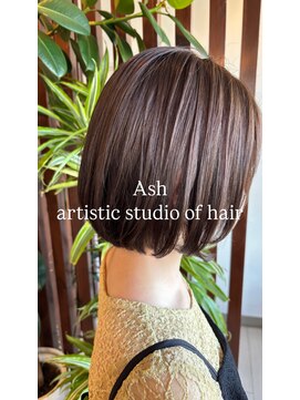 アッシュ アーティスティック スタジオ オブ ヘア(Ash artistic studio of hair) エアリーボブ