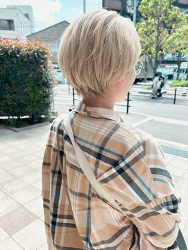 シロ(siro) ハイトーンショート