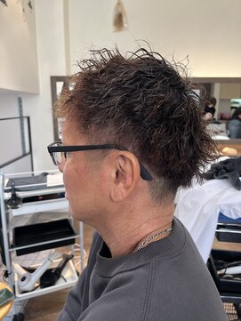 カットインホンテン(CUT IN HONTEN) ツイストスパイラルパーマ