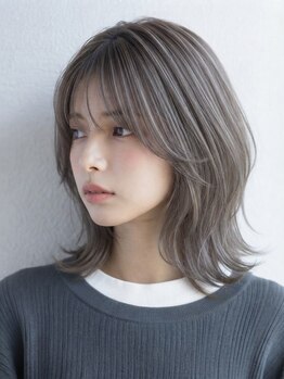リノ 寺田町南口店(rino)の写真/白髪が目立ちにくいデザインカラーで、大人女性に人気の白髪染めを体験♪ボブ／ボブレイヤー／白髪ぼかし