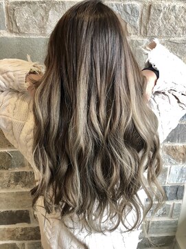 ディア(Dear) バレイヤージュ×グレイジュ