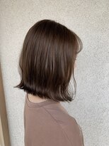 クリリ(KURIRI)&nbsp;切りっぱなしミディアムボブ