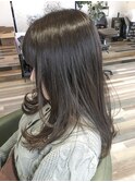 オリーブグレージュ_