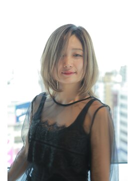 サイン ヘア イノベーション(sign HAIR INNOVATION) ベージュ