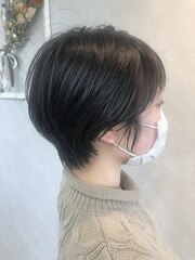 〈Chainon.〉小顔効果◎すっきりショートボブ