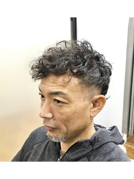 ベロ(Belo) ベリーショート×スパイラルパーマ