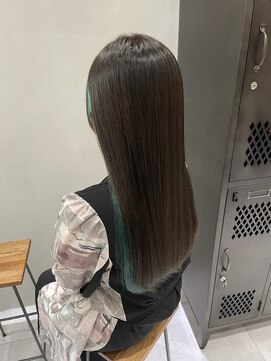 フェリア 松山(Feria) 【Feria松山 】インナー×オリーブカラー‐相原愛梨‐