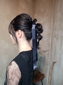 ニーム(NEEM) ポニテールアレンジ