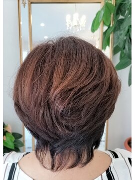 ヘアプロデュース ワイ(hairproduce y) クセがキレイに収まるドライカット術