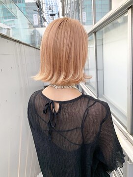 レーベン(LEBEN) 【ブリーチ2回~】柔らかいピンクオレンジとぱつっとボブ★