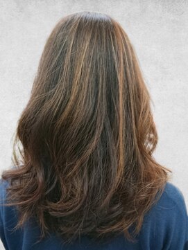 ビューティースペースラルジュヘアー(Beauty Space Large hair) 20代30代40代髪質改善トリートメント艶感ストレート暗髪