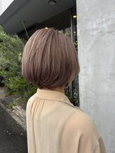セリュックス(CELUX)&nbsp;ボブ/ハイトーンカラー/大人ショート×40代