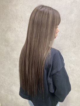 ルノン(LUNON) イメチェンヘアスタイルホワイトブロンド外ハネボブ美髪のススメ