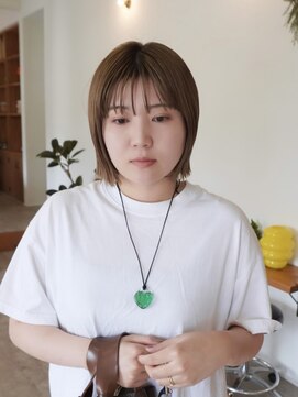 ディッセンバー 伊勢崎(December) 切りっぱなしボブ/ミニボブ/丸くないボブ/ヘーゼルベージュ