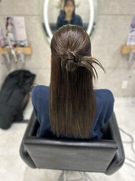 カチモリハーフアップ