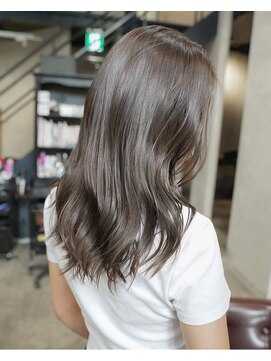 アリー 原宿 表参道(ALLY) ALLY阿部 伸ばしかけヘアーには透け感カラーで可愛く