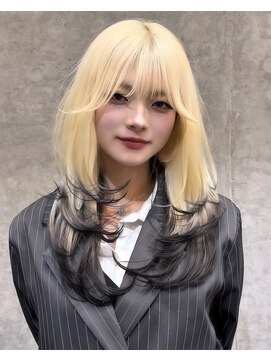 ベル 新宿(Belle) 韓国ヘア　ハイトーンカラー　ハイレイヤー　　ハッシュカット