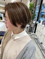 ステア ケース(stair case)&nbsp;大人ショート/ショートボブ/白髪ぼかしハイライト/銀座/武蔵小杉