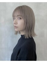 ソッカ(socca) 切りっぱなしミディアムレイヤーボブ