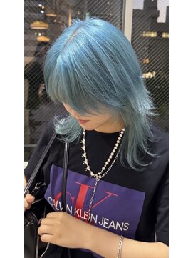 エンベール(EN VEIL) 透明感ブルー×ウルフレイヤー