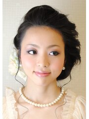 ブリエ☆結婚式スタイル☆アシンメトリー編み込みアップ