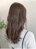 光に柔らかく透けるオリーブグレージュ♪