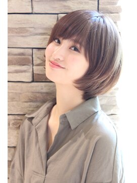 レウナ 外苑前(Reuna) 【３０代・４０代・５０代】丸みが可愛いショートボブ