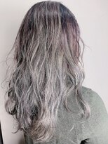 ヘアサロンエム 大宮東口(HAIR SALON M)&nbsp;デザインカラー/厚めバング/ローライト/スリークボブ